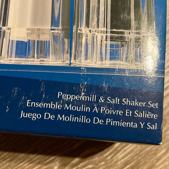 - NIB Mr Dudley Peppermill Salt Shaker Set 🧂✨ - Picture 9 of 14